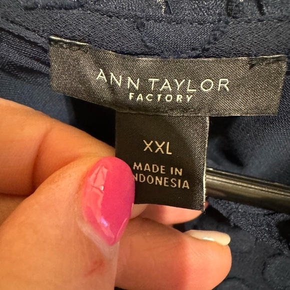 Ann Taylor Navy Blue Polka Dot Long Sleeve Blouse Sz XXL - Picture 3 of 10